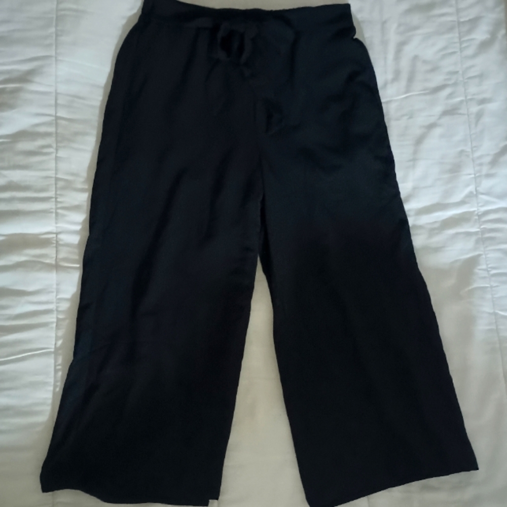Bundle Black Pants-Cropped Wide Leg & Joggers - Picture 7 of 13